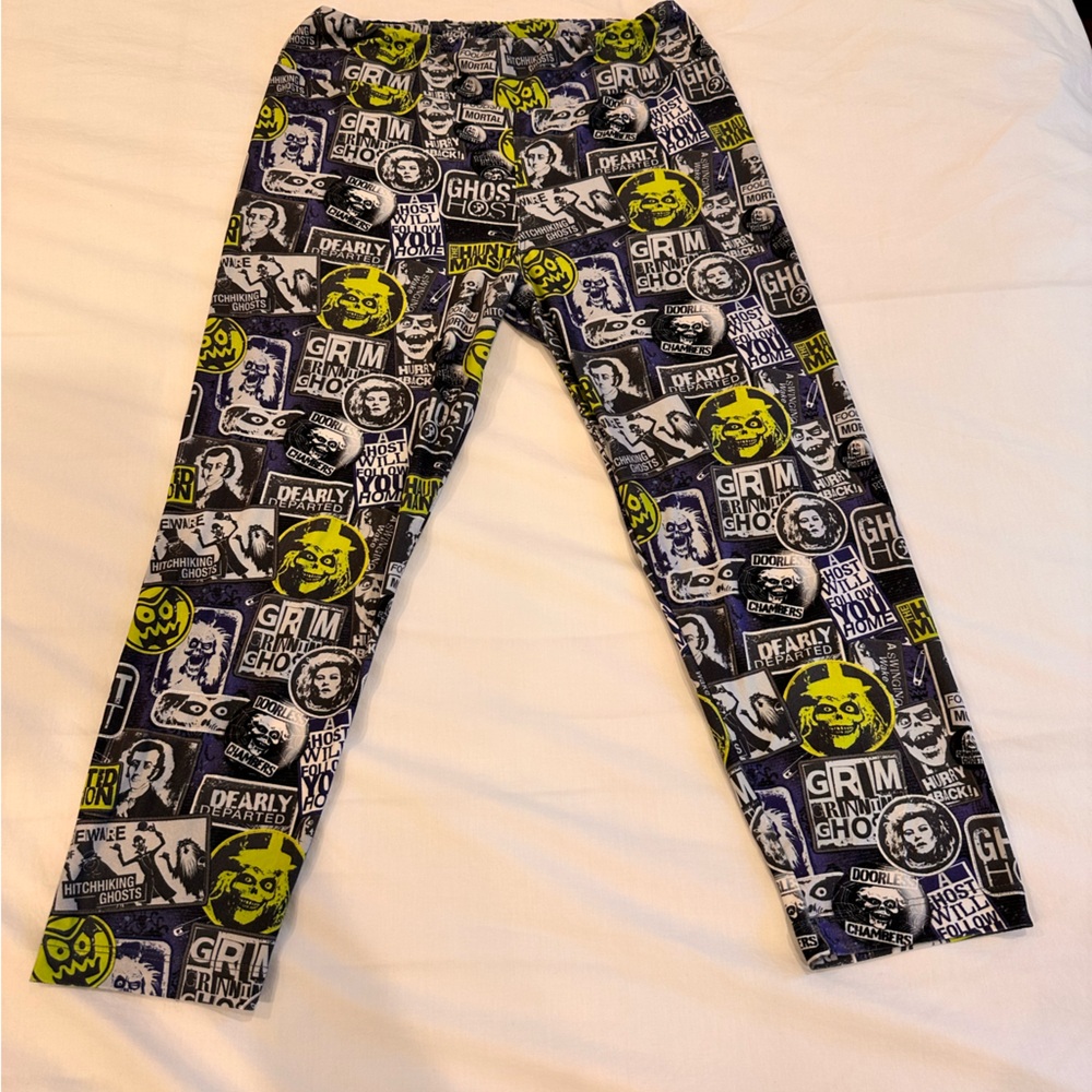 Disney Cropped Leggings in Haunted Mansion Motif